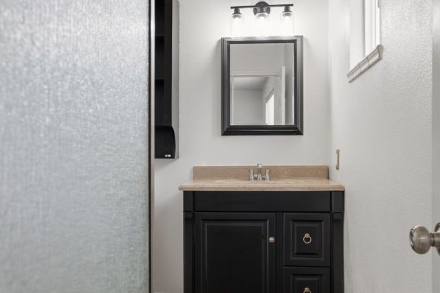 120 Itasca Road SE, Rio Rancho, NM 87124