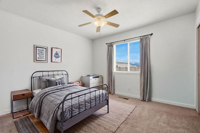120 Itasca Road SE, Rio Rancho, NM 87124