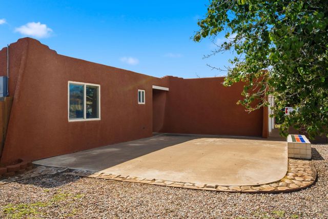120 Itasca Road SE, Rio Rancho, NM 87124