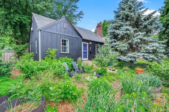 973 Galvin Avenue, West Saint Paul, MN 55118