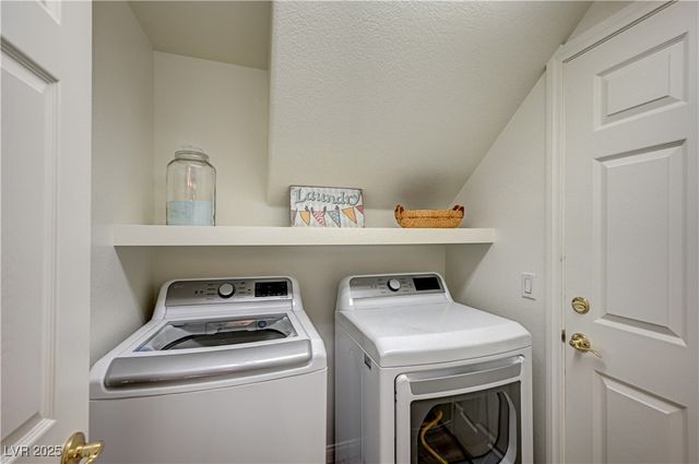 10921 Calcedonian Street, Las Vegas, NV 89141