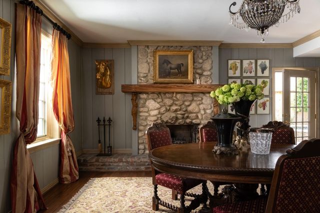 1561 Kirby Drive, Houston, TX 77019