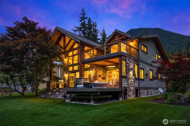 12125 434th Avenue SE, North Bend, WA 98045