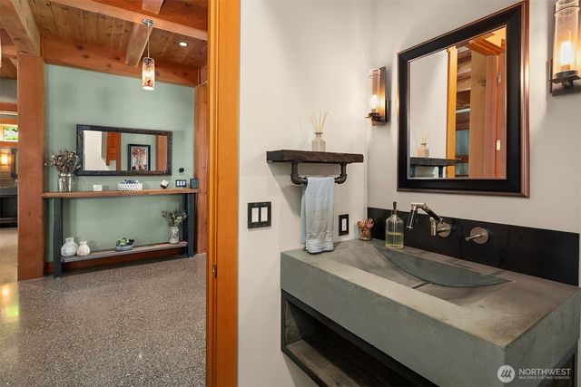 12125 434th Avenue SE, North Bend, WA 98045