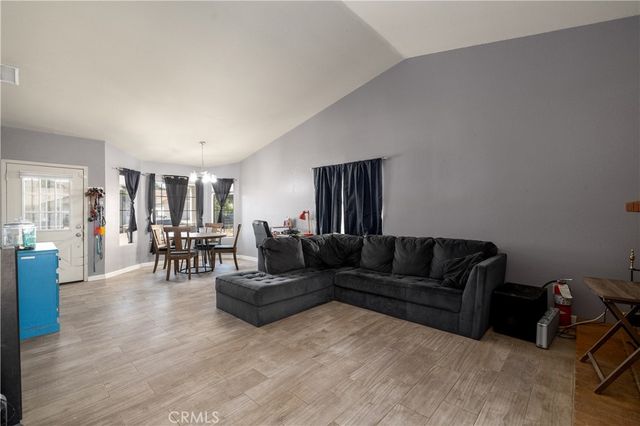 33820 Canyon Ranch Road, Wildomar, CA 92595