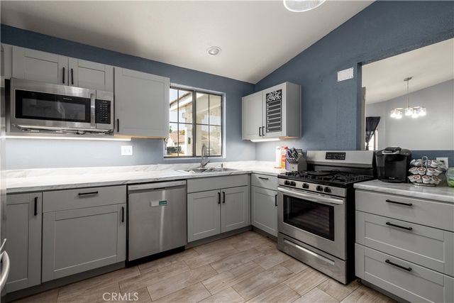 33820 Canyon Ranch Road, Wildomar, CA 92595