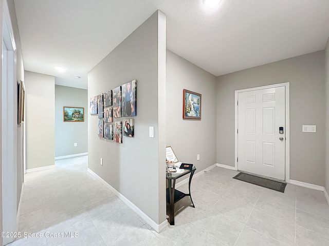 363 Eckert Street SE, Palm Bay, FL 32909