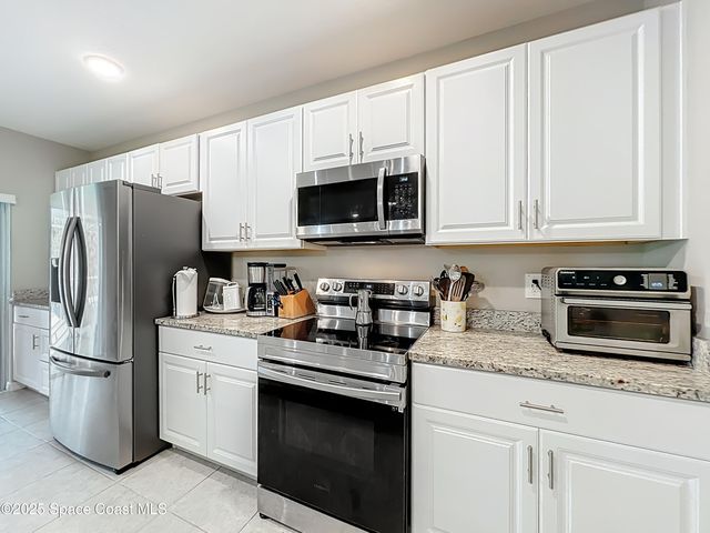 363 Eckert Street SE, Palm Bay, FL 32909