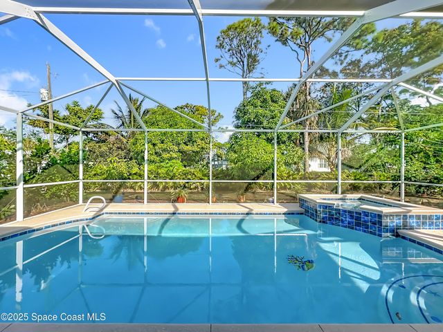 363 Eckert Street SE, Palm Bay, FL 32909