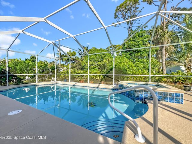 363 Eckert Street SE, Palm Bay, FL 32909