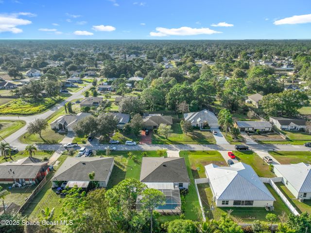 363 Eckert Street SE, Palm Bay, FL 32909