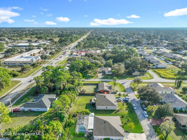 363 Eckert Street SE, Palm Bay, FL 32909