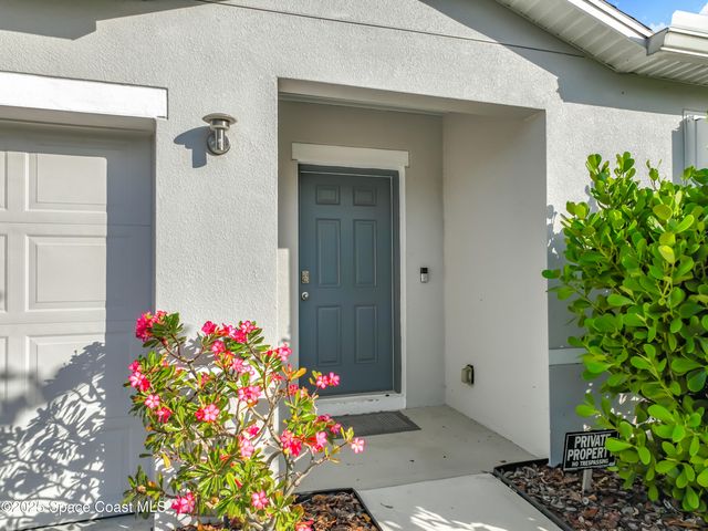 363 Eckert Street SE, Palm Bay, FL 32909