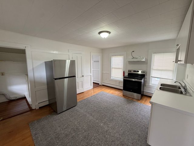 135 Central St 2, Ashland, MA 01721