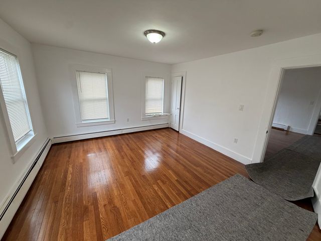 135 Central St 2, Ashland, MA 01721