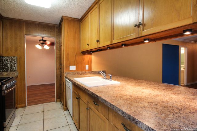 6106 Little Brandywine, San Antonio, TX 78233