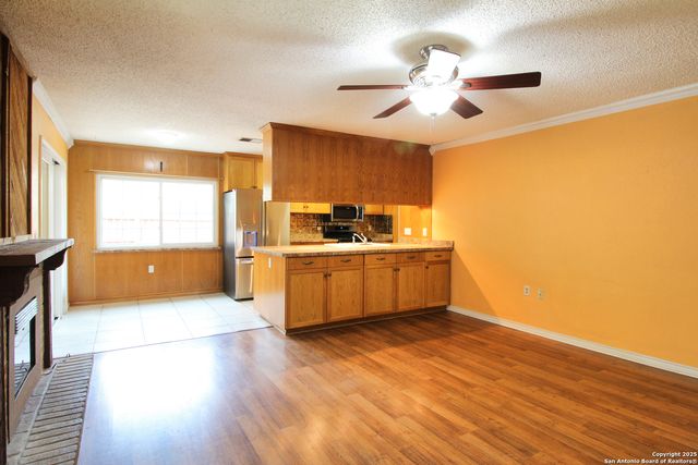 6106 Little Brandywine, San Antonio, TX 78233