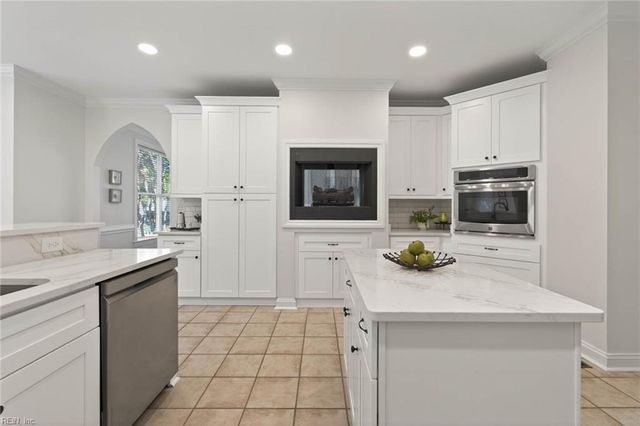 4051 Timber Ridge DR, Virginia Beach, VA 23455