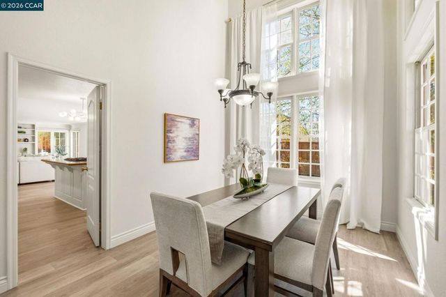 121 Rassani Dr, Danville, CA 94506