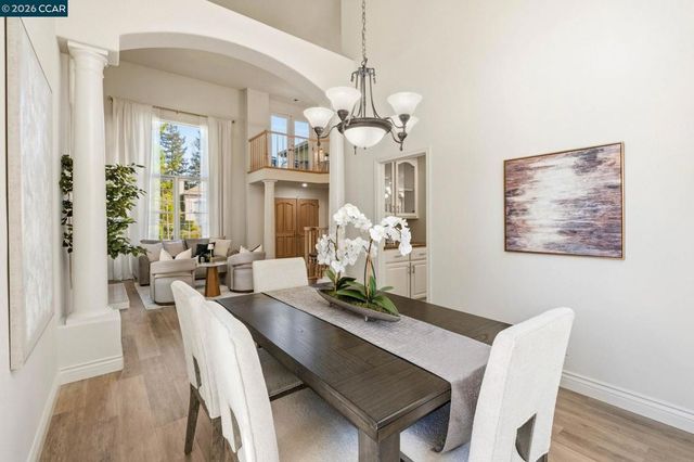 121 Rassani Dr, Danville, CA 94506