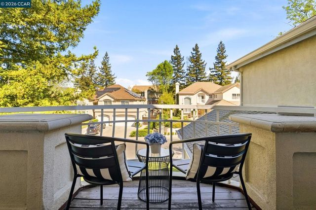 121 Rassani Dr, Danville, CA 94506