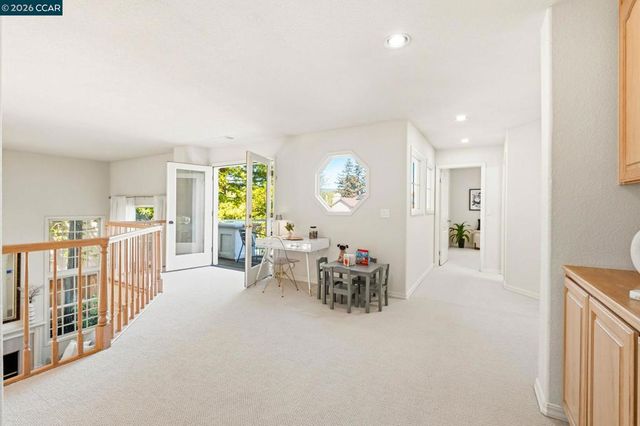 121 Rassani Dr, Danville, CA 94506