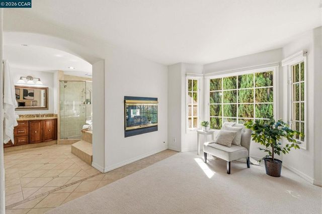 121 Rassani Dr, Danville, CA 94506