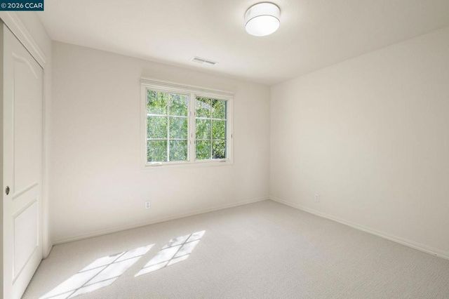 121 Rassani Dr, Danville, CA 94506