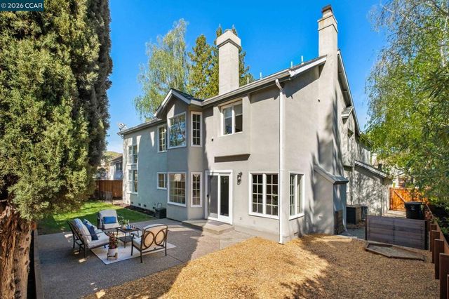 121 Rassani Dr, Danville, CA 94506