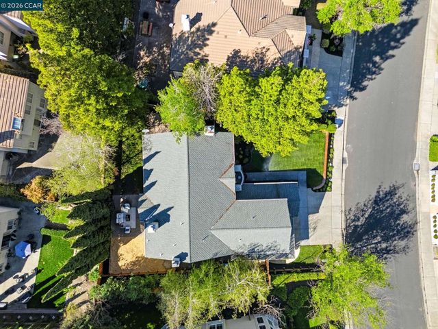 121 Rassani Dr, Danville, CA 94506