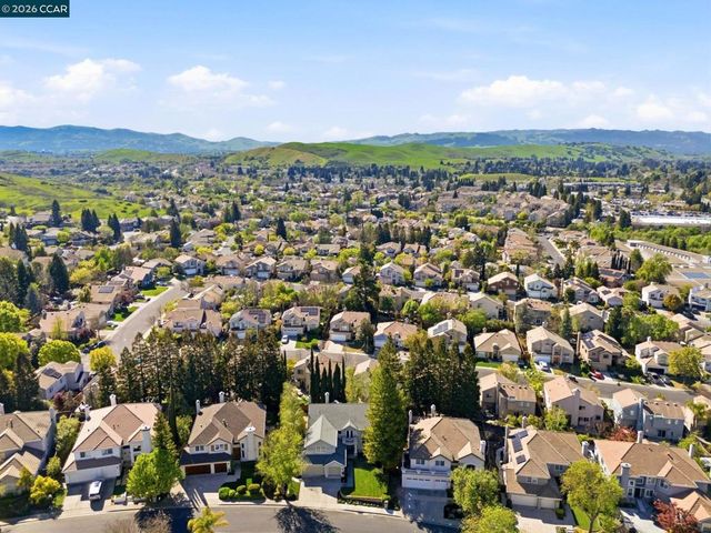 121 Rassani Dr, Danville, CA 94506