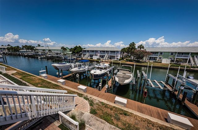 4834 BEACH DRIVE SE F, St Petersburg, FL 33705