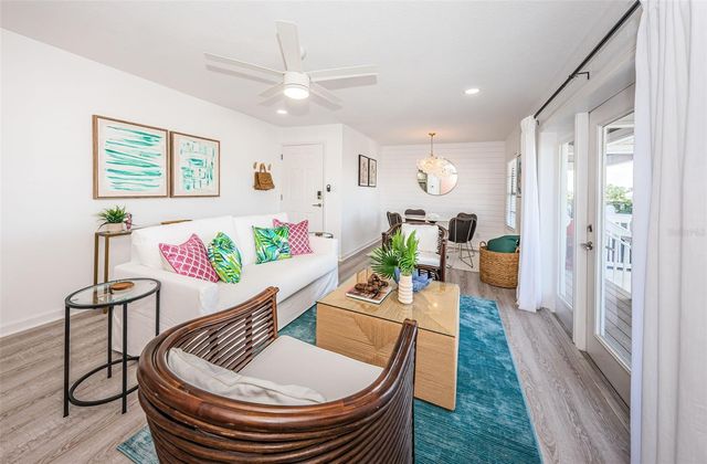 4834 BEACH DRIVE SE F, St Petersburg, FL 33705