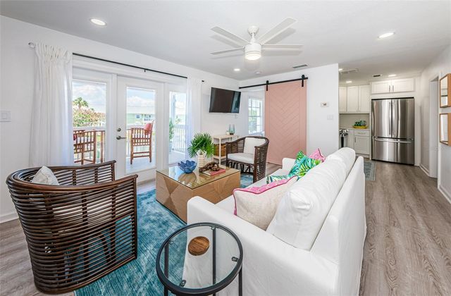 4834 BEACH DRIVE SE F, St Petersburg, FL 33705