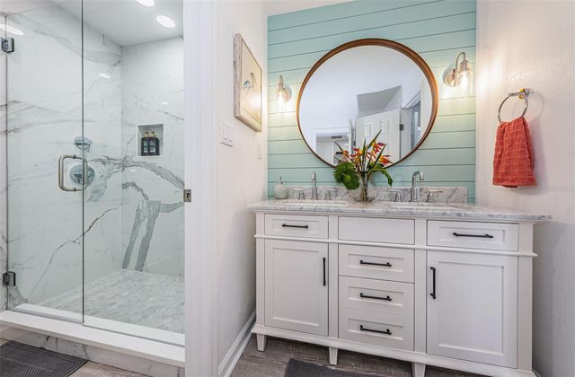 4834 BEACH DRIVE SE F, St Petersburg, FL 33705