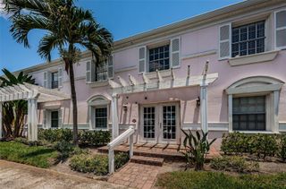 4834 BEACH DRIVE SE F, St Petersburg, FL 33705