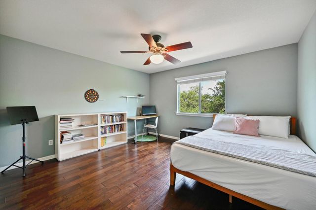 5717 Medicine Creek CRK, Austin, TX 78735