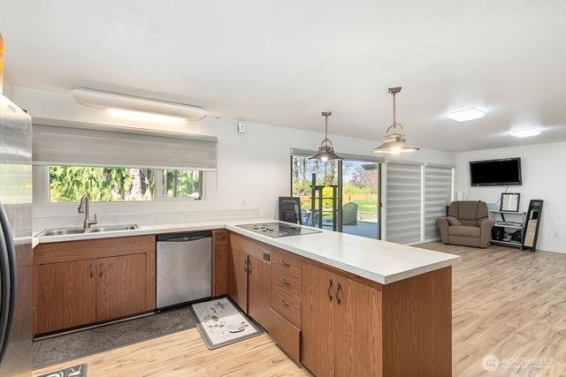 429 12th Street, Blaine, WA 98230
