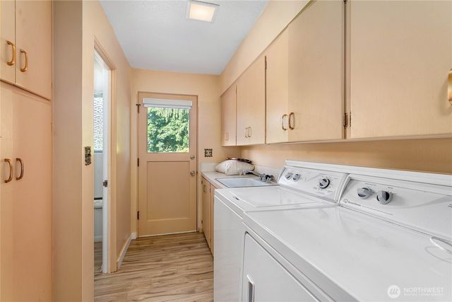 429 12th Street, Blaine, WA 98230