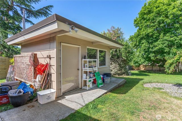 429 12th Street, Blaine, WA 98230