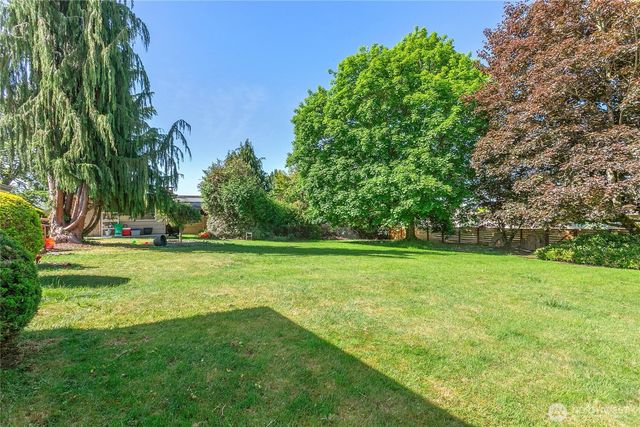 429 12th Street, Blaine, WA 98230