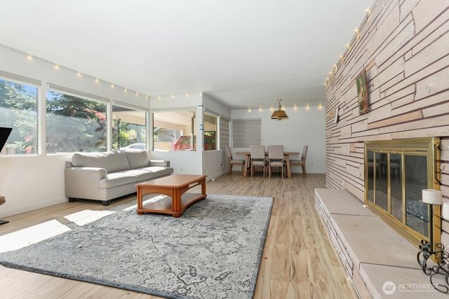 429 12th Street, Blaine, WA 98230