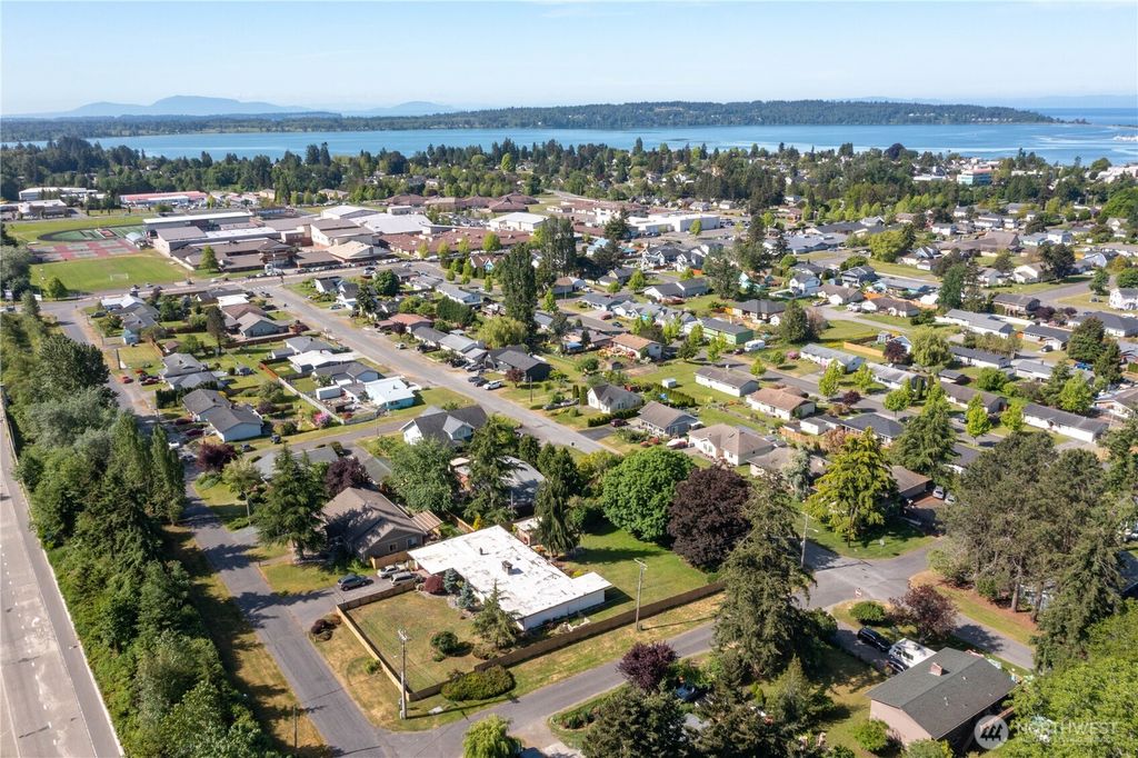 429 12th Street, Blaine, WA 98230