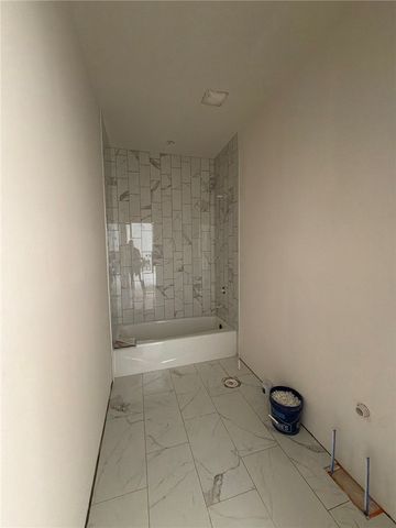 3 Queensborough Circle, Bella Vista, AR 72715