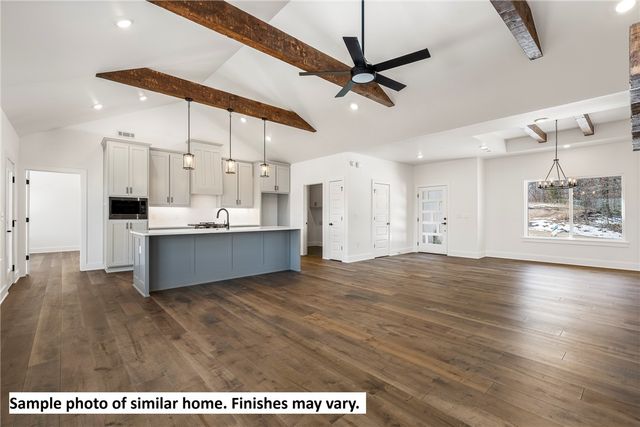 3 Queensborough Circle, Bella Vista, AR 72715