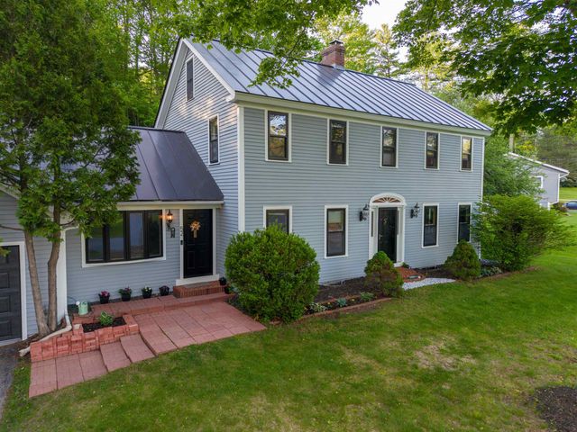 52 Ledgewood Road, Claremont, NH 03743
