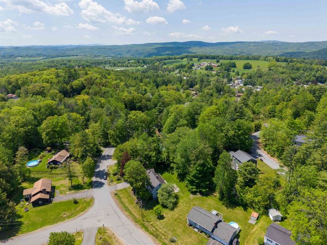 52 Ledgewood Road, Claremont, NH 03743