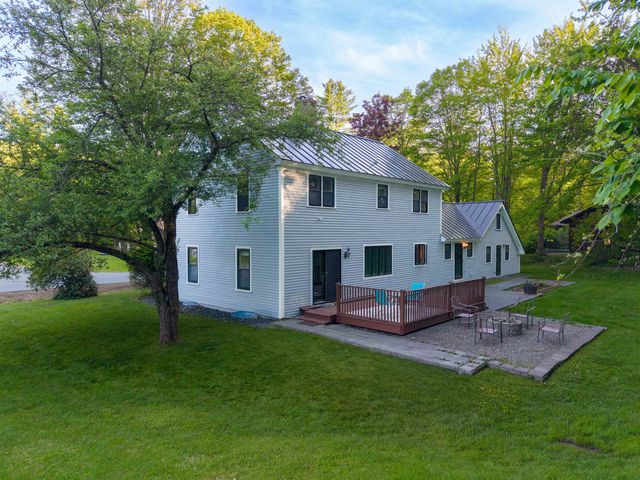 52 Ledgewood Road, Claremont, NH 03743