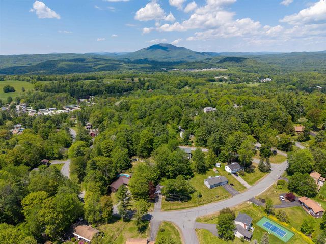 52 Ledgewood Road, Claremont, NH 03743