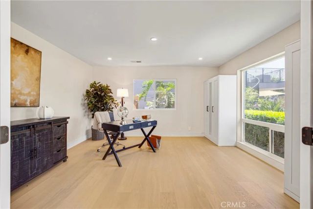 4321 Country Club, Long Beach, CA 90807
